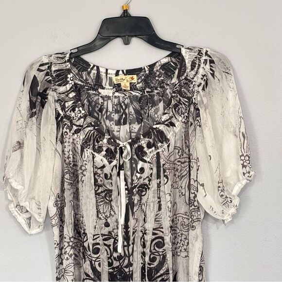 Unity World Wear Women’s Floral Sheer Blouse Swimwear Cover up Black White XL - Picture 3 of 13